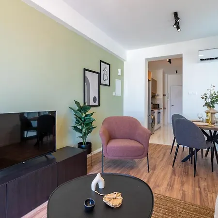 Latte's Prime 1-bedroom In アパート *
