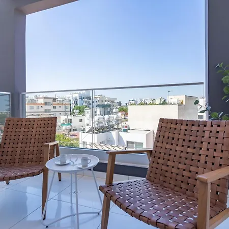 Апартаменти Latte's Prime 1-bedroom In Ларнака