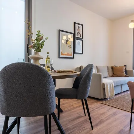 Daire Latte's Prime 1-bedroom In