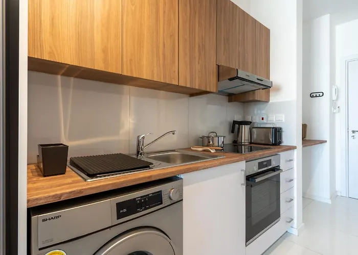 Apartment Latte's Prime 1-bedroom In *