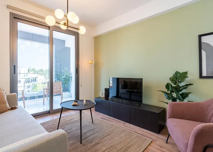 Daire Latte's Prime 1-bedroom In Larnaca