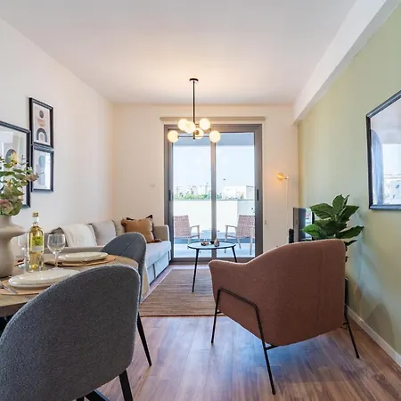 Latte's Prime 1-bedroom In Apartment