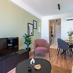 Latte's Prime 1-bedroom In Apartament *
